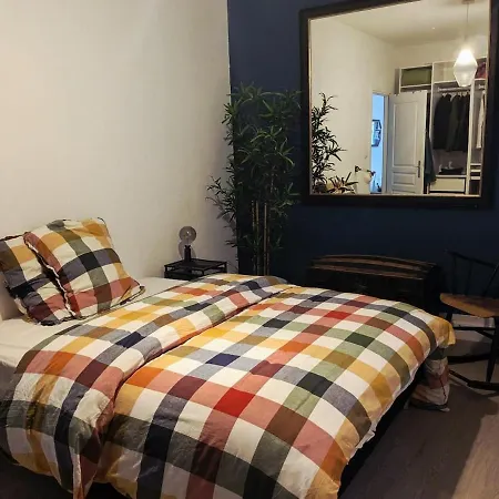 Marche De Noel Gare 4 Personnes *