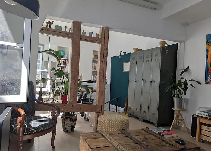 Marche De Noel Gare 4 Personnes *